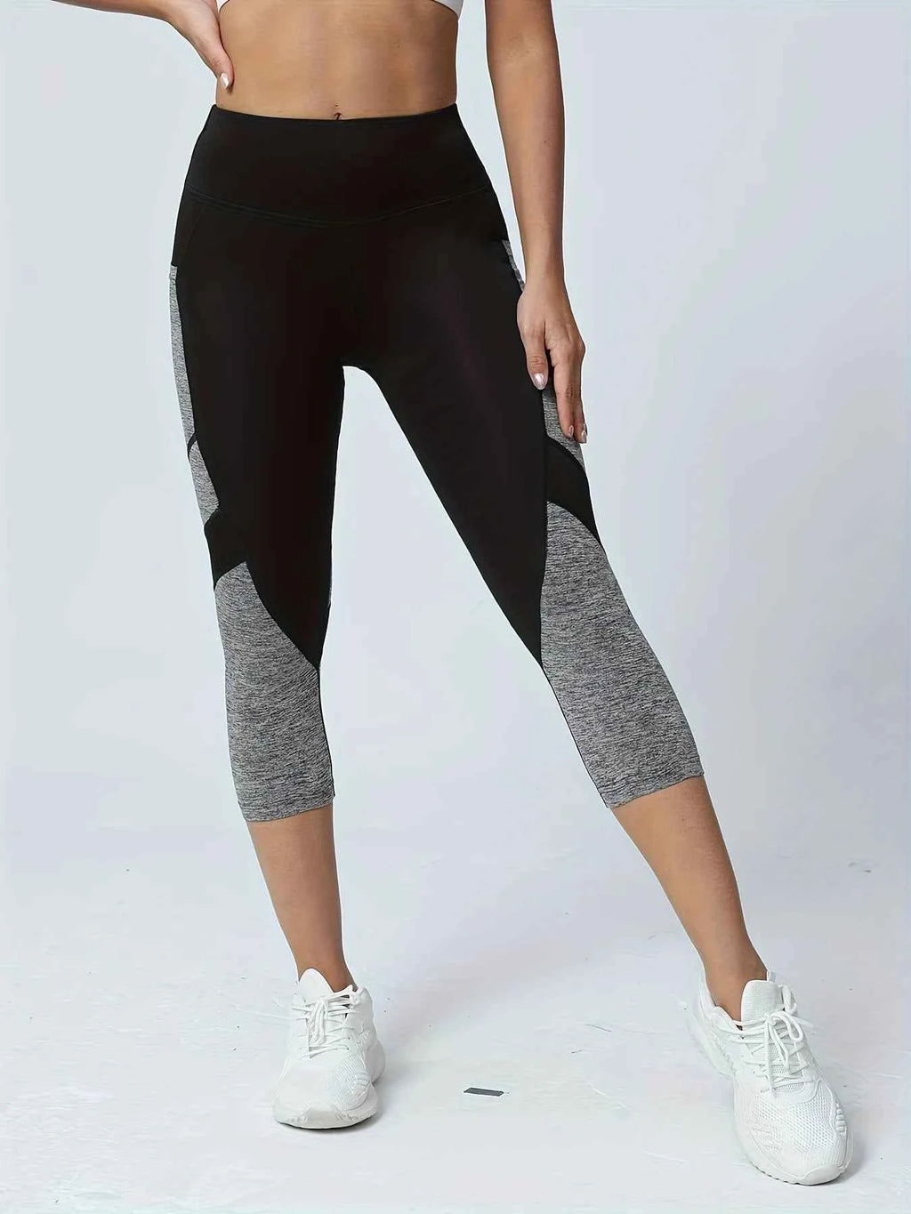 Women's Patchwork Side Pocket Capri Yoga Leggings