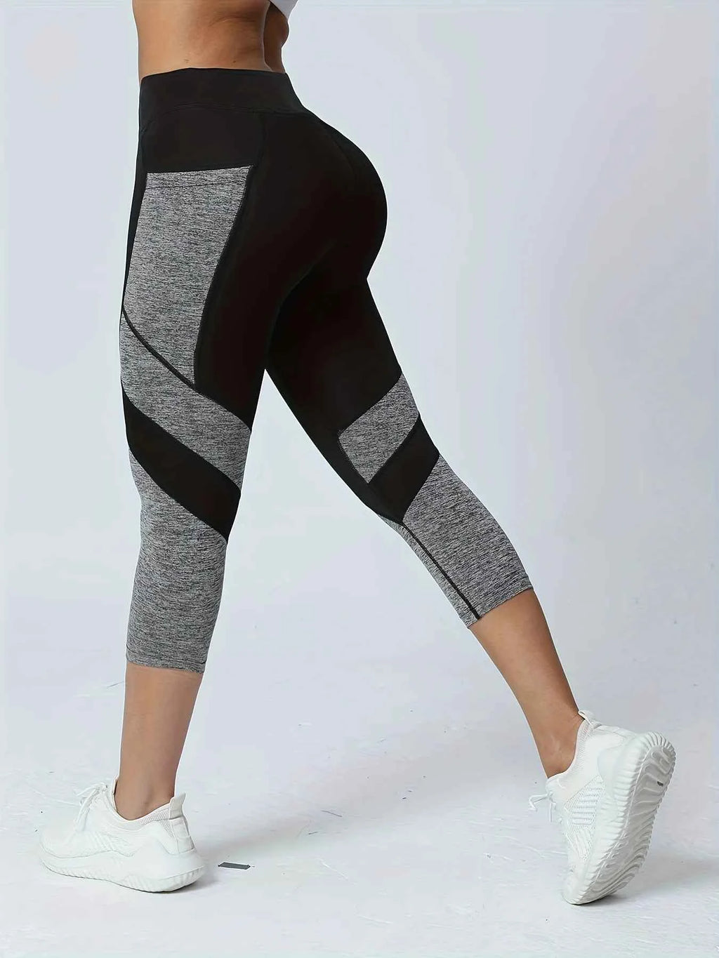 Women's Patchwork Side Pocket Capri Yoga Leggings