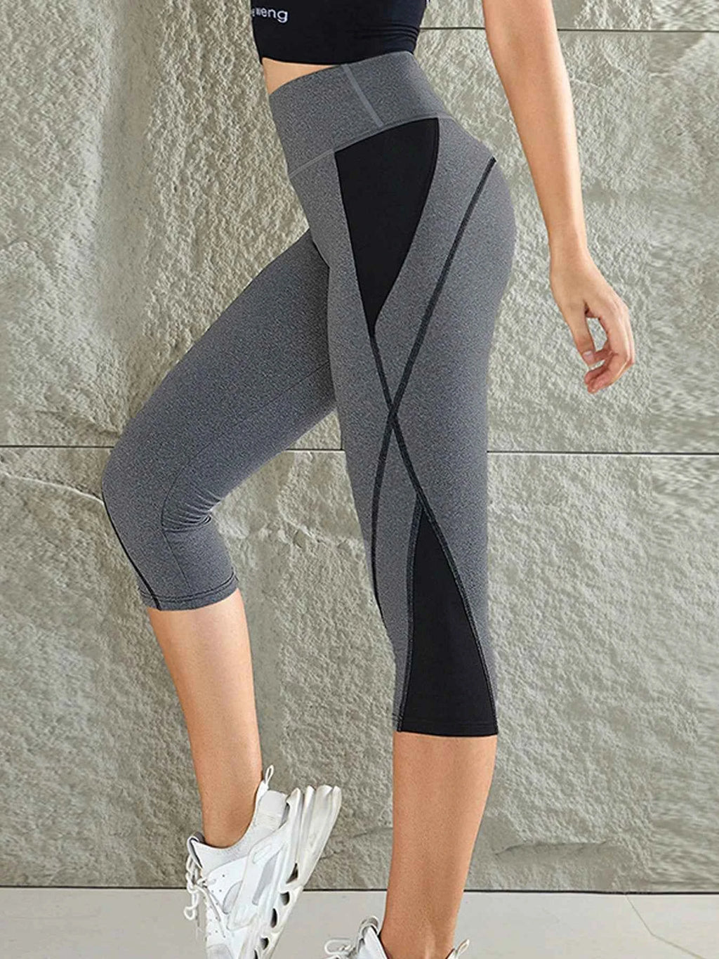 Women's Color Block High Waist Capri Yoga Leggings